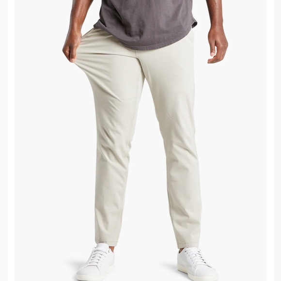 Mugsy Men’s New Classic Chinos
TEDDYS size 42/32 - Picture 2 of 7